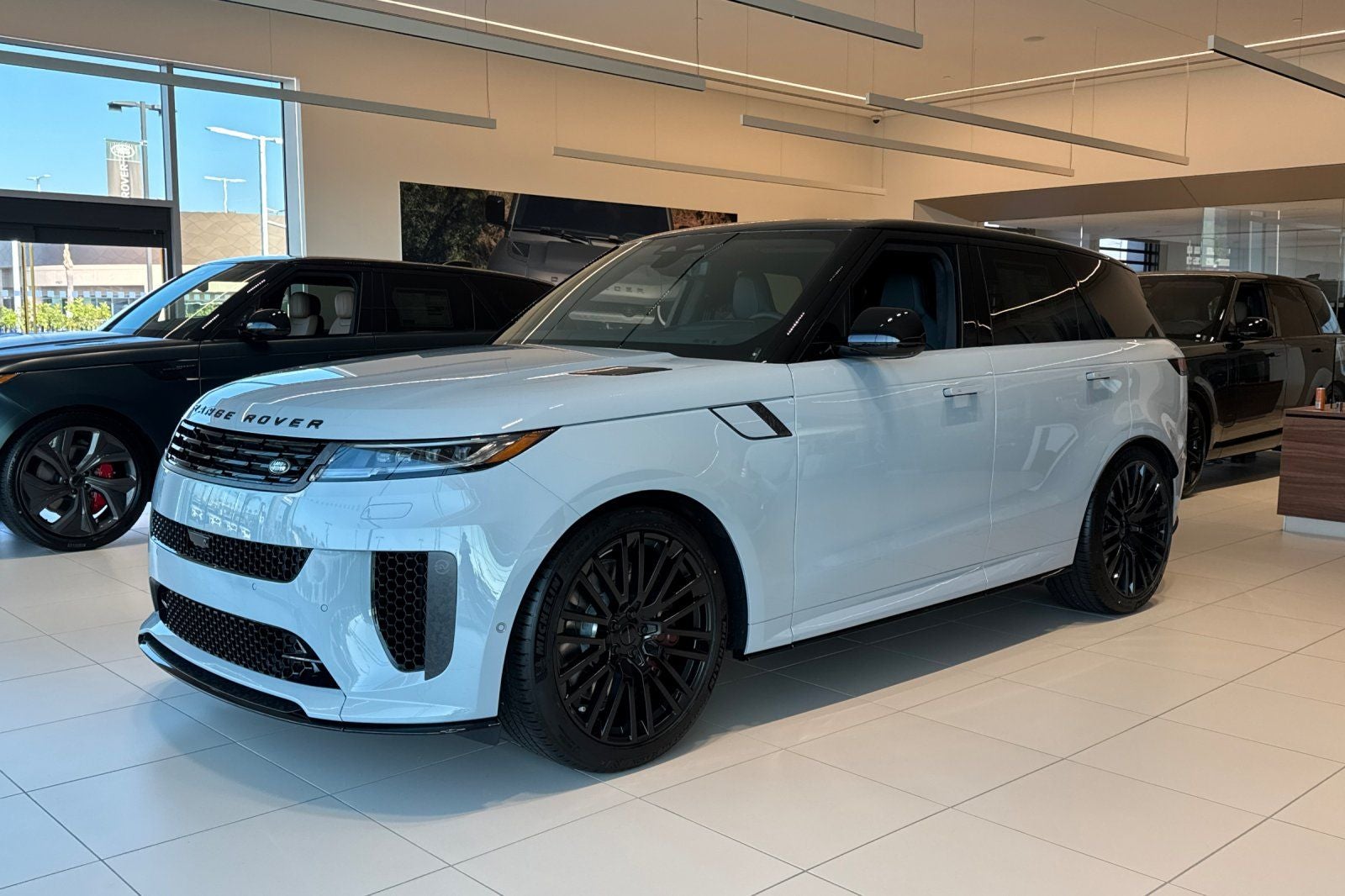 2026 Land Rover Range Rover Sport SV