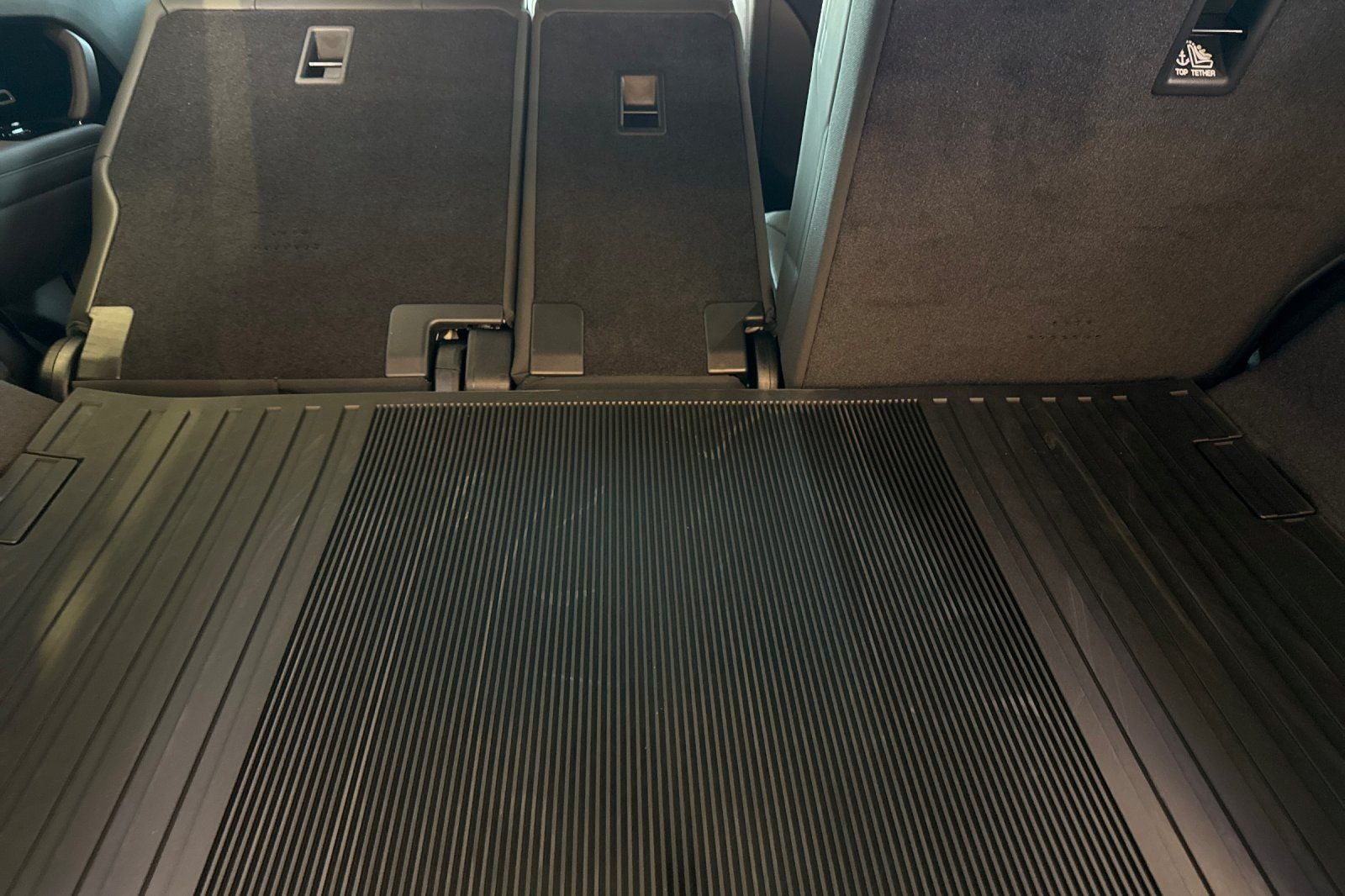 2026 Land Rover Range Rover Sport SV