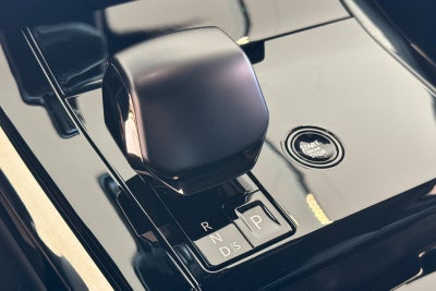 2026 Land Rover Range Rover Sport SV