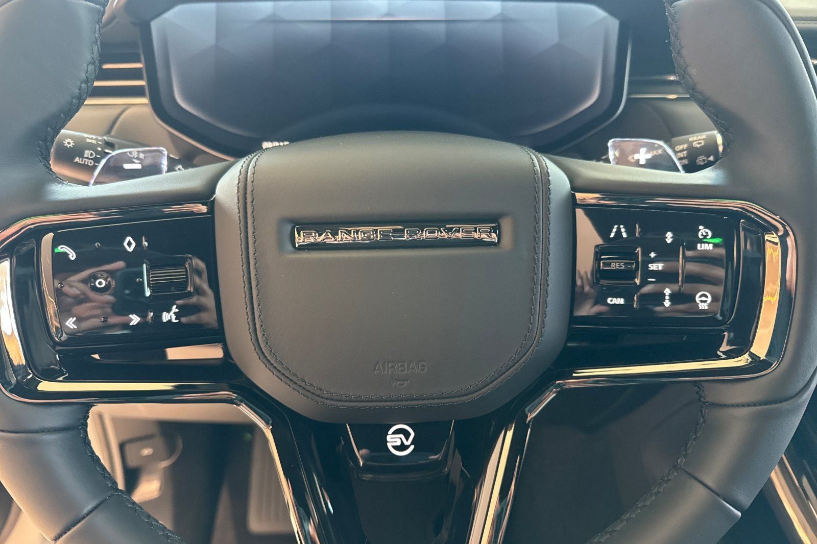 2026 Land Rover Range Rover Sport SV