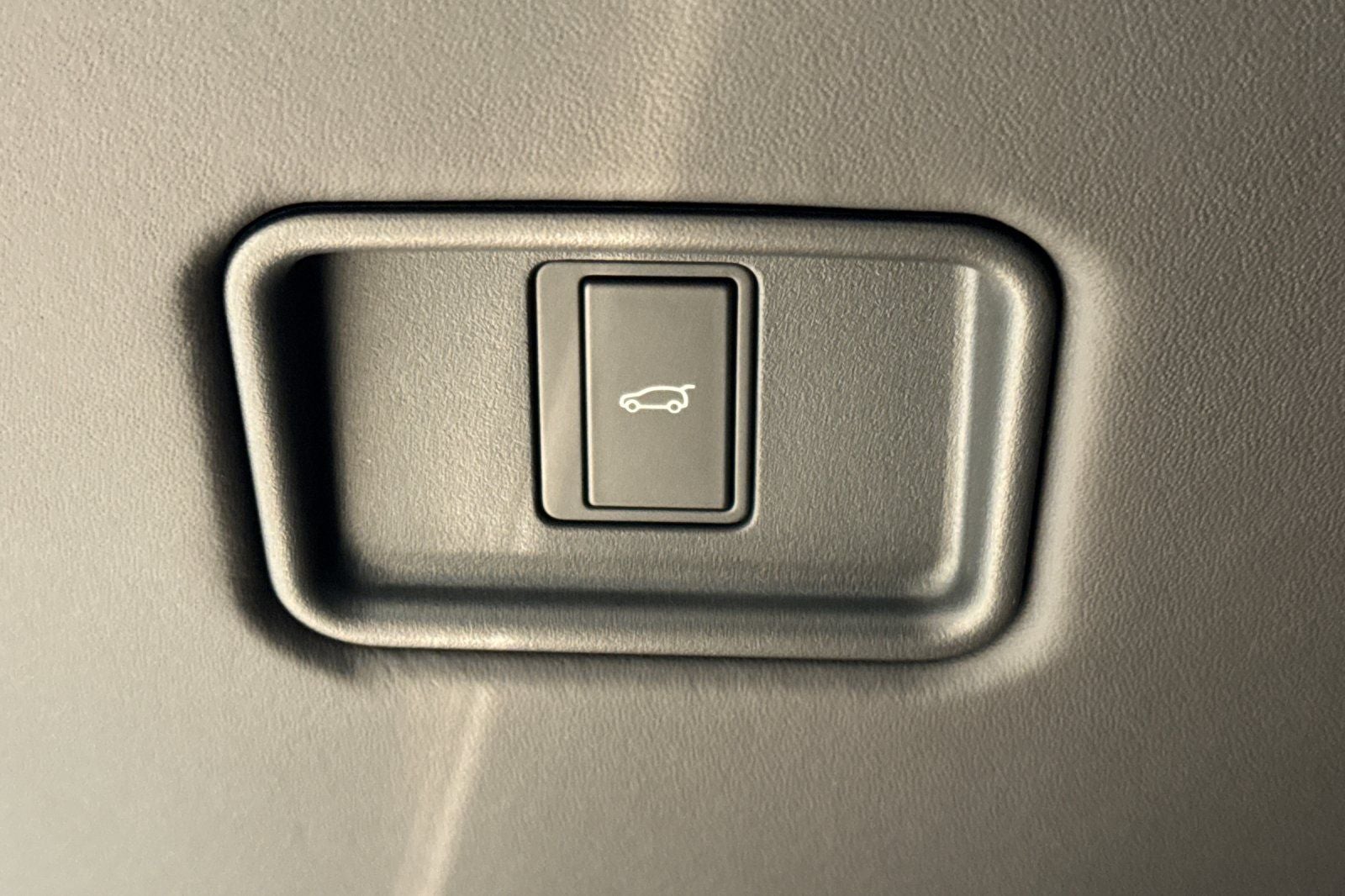 2026 Land Rover Range Rover Sport SV