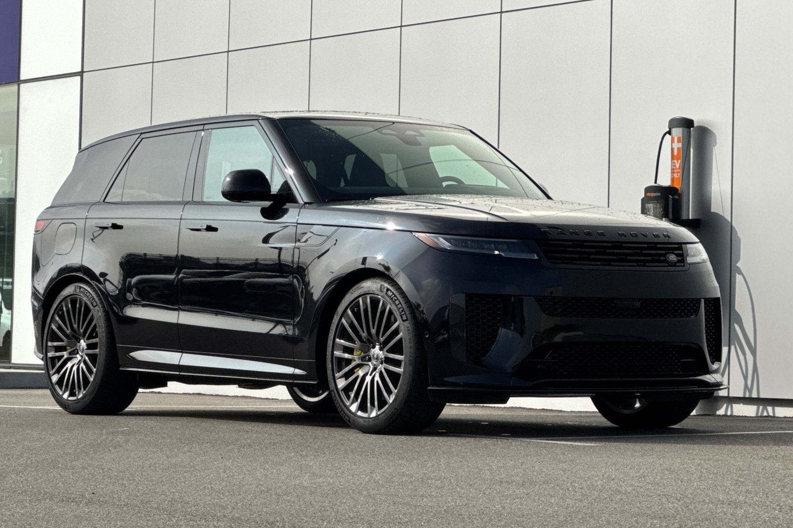 2025 Land Rover Range Rover Sport SV Edition Two