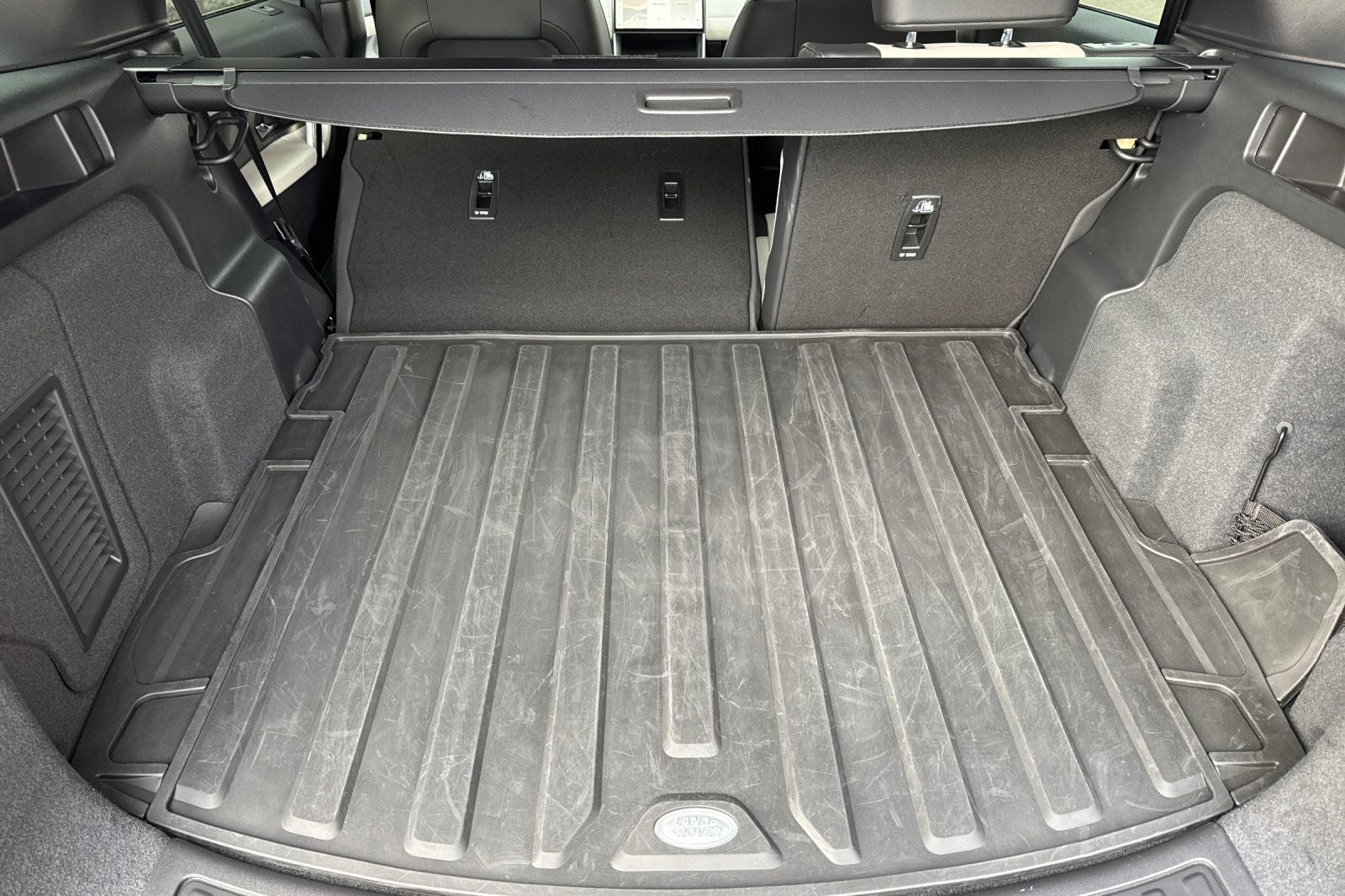 2025 Land Rover Discovery Sport SE