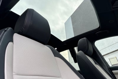 2025 Land Rover Discovery Sport SE