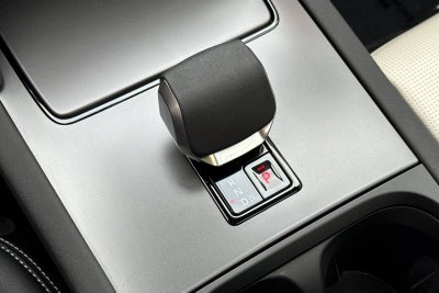 2025 Land Rover Discovery Sport SE