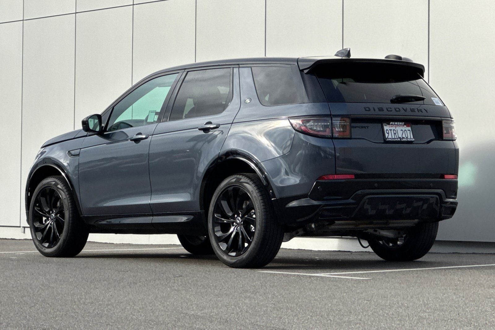 2025 Land Rover Discovery Sport SE