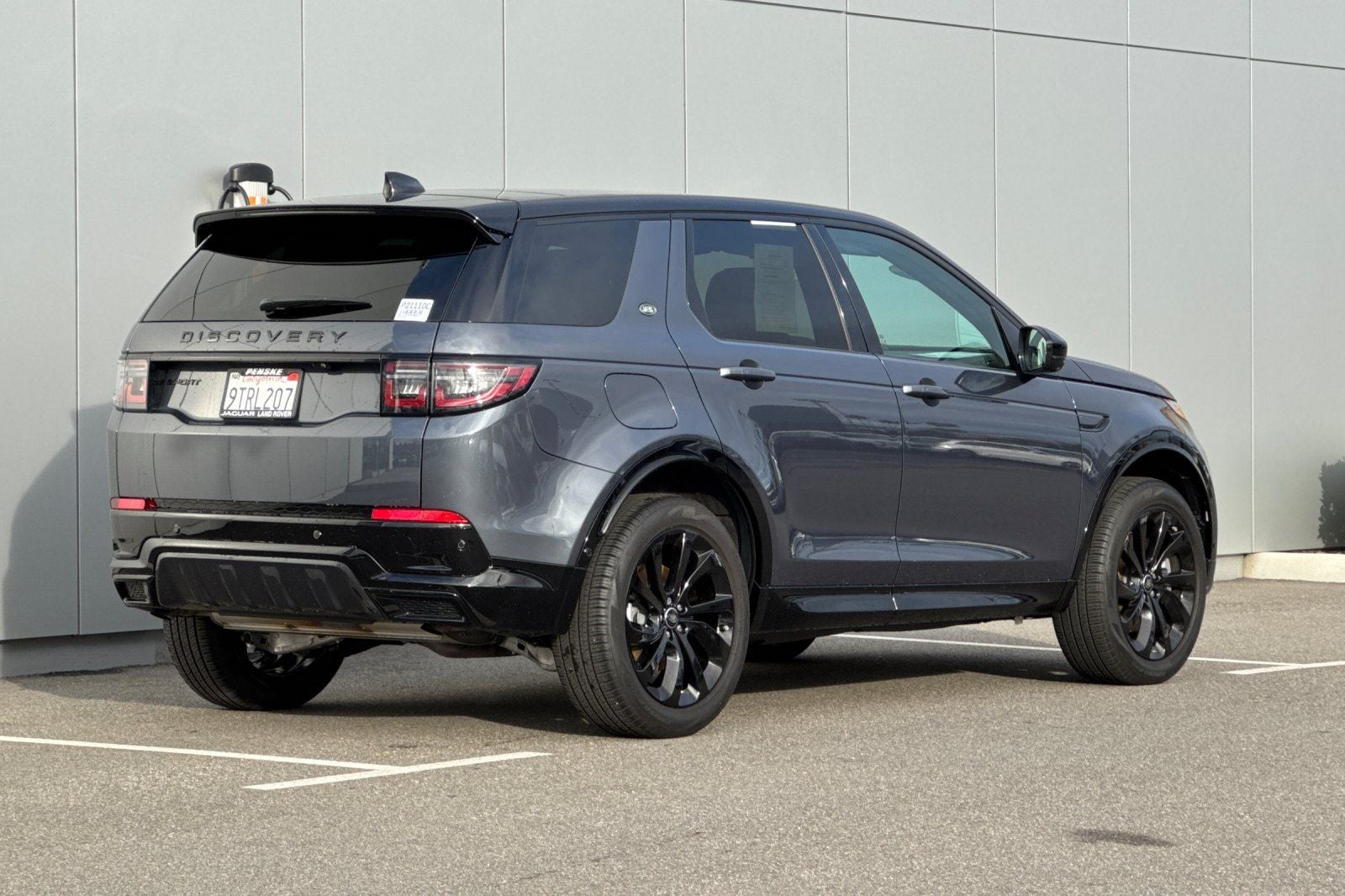 2025 Land Rover Discovery Sport SE