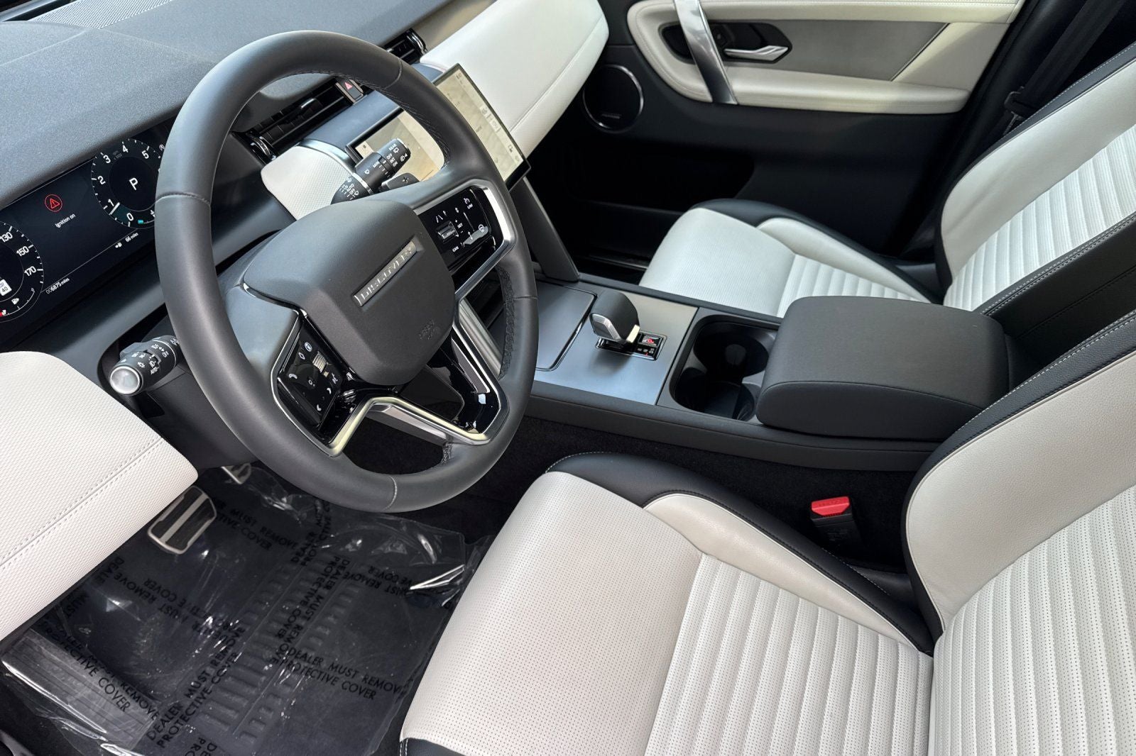 2025 Land Rover Discovery Sport SE