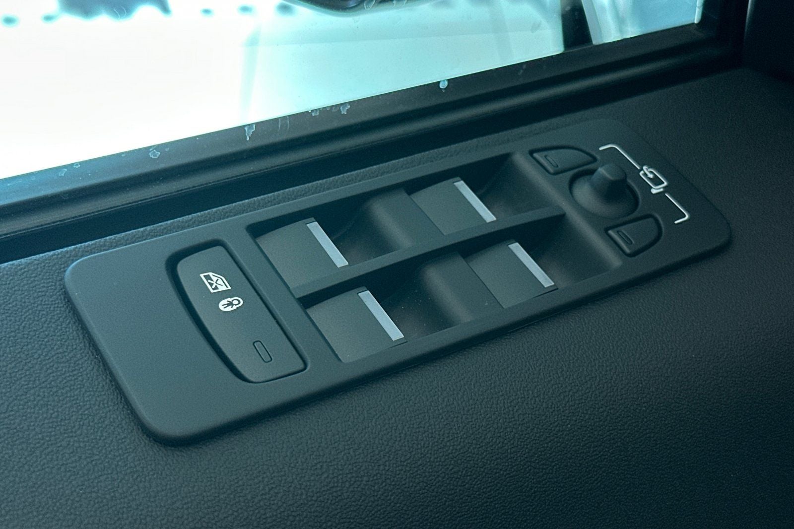 2025 Land Rover Discovery Sport SE