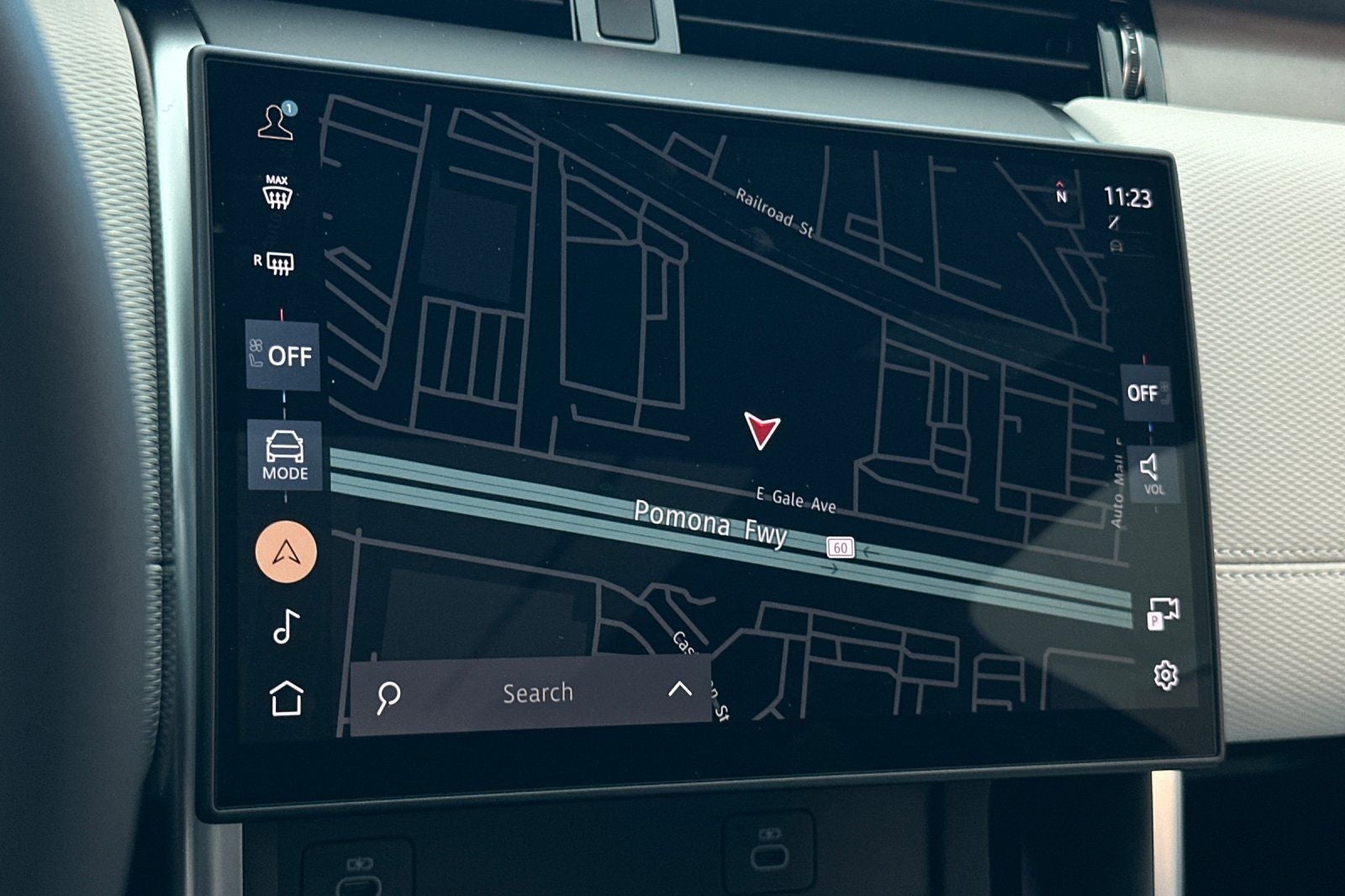 2025 Land Rover Discovery Sport SE