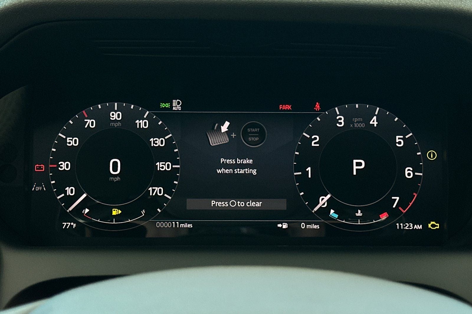 2025 Land Rover Discovery Sport SE