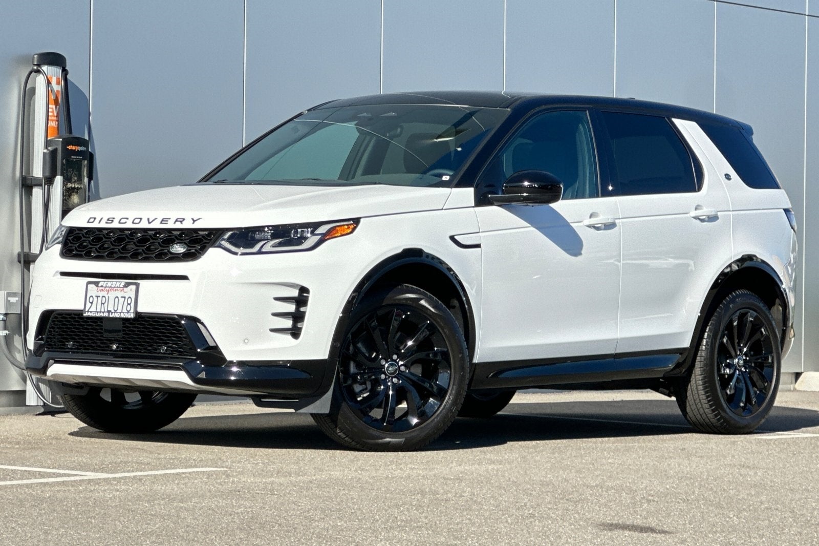 2025 Land Rover Discovery Sport SE