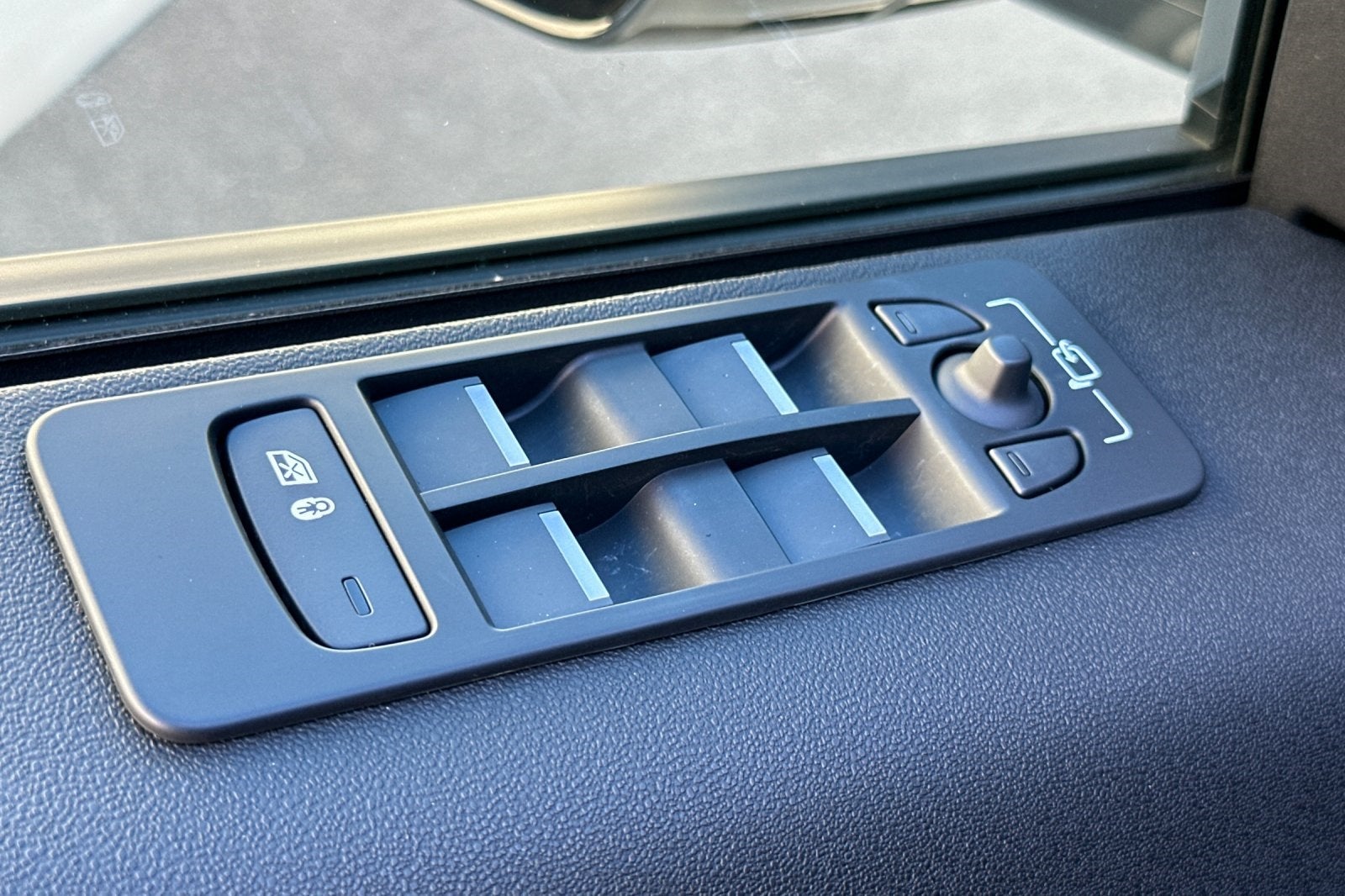 2025 Land Rover Discovery Sport SE