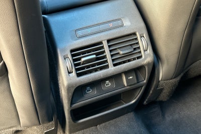 2025 Land Rover Discovery Sport SE