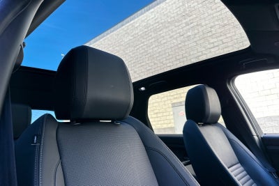 2025 Land Rover Discovery Sport SE