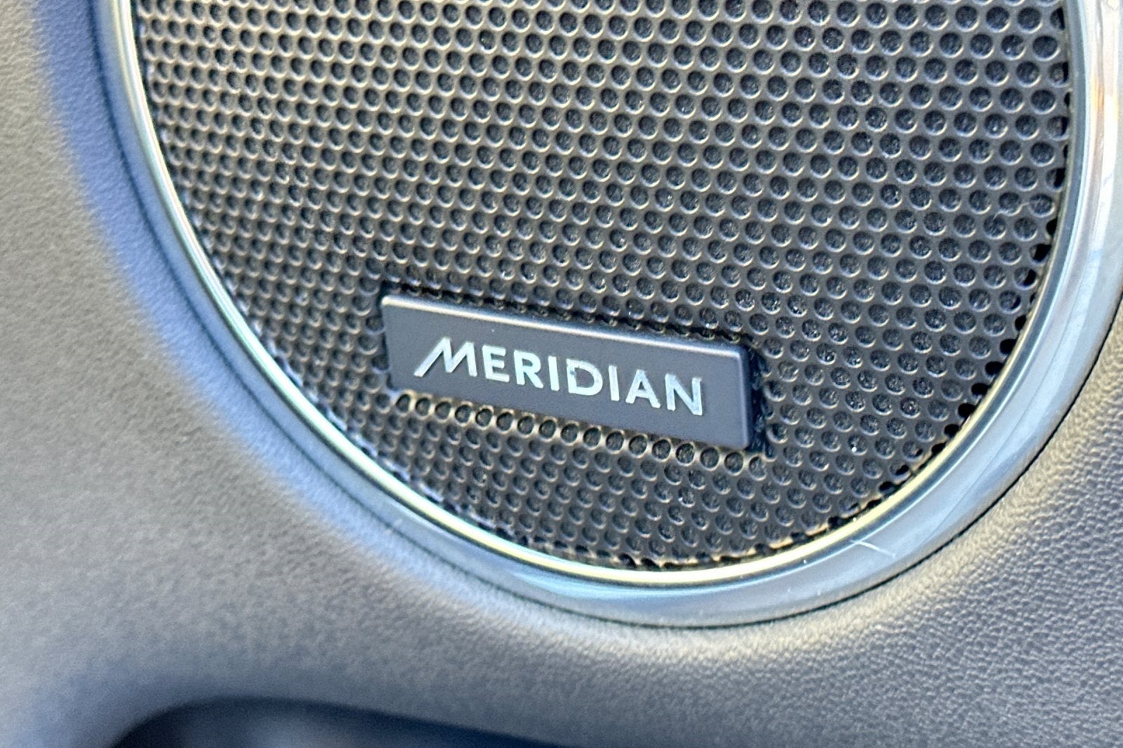 2025 Land Rover Discovery Sport SE