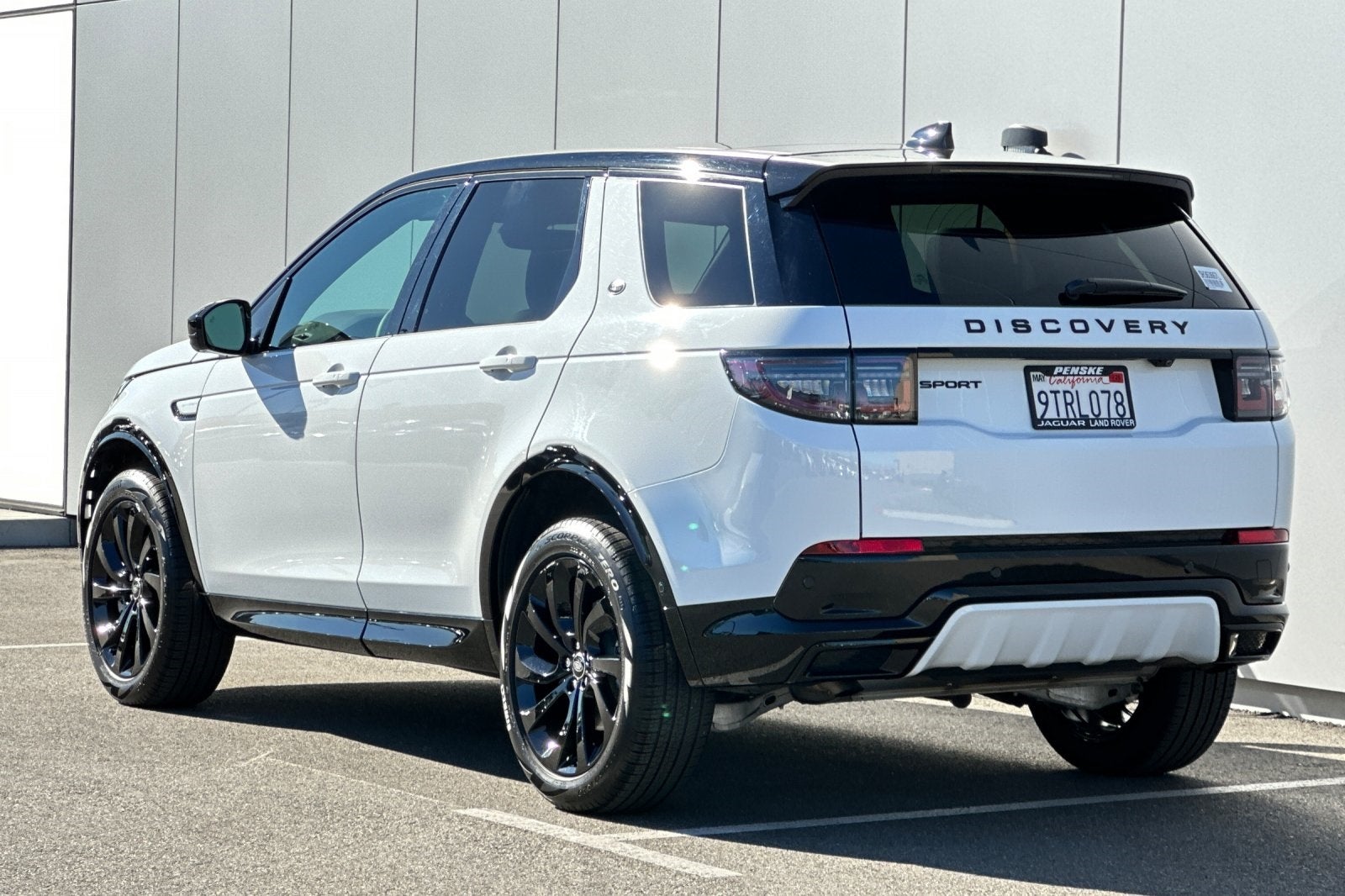 2025 Land Rover Discovery Sport SE