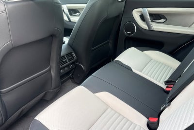 2025 Land Rover Discovery Sport SE