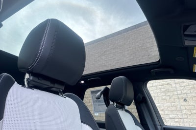 2025 Land Rover Discovery Sport SE