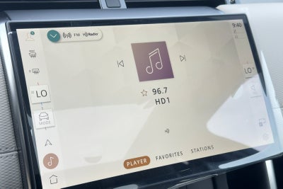 2025 Land Rover Discovery Sport SE