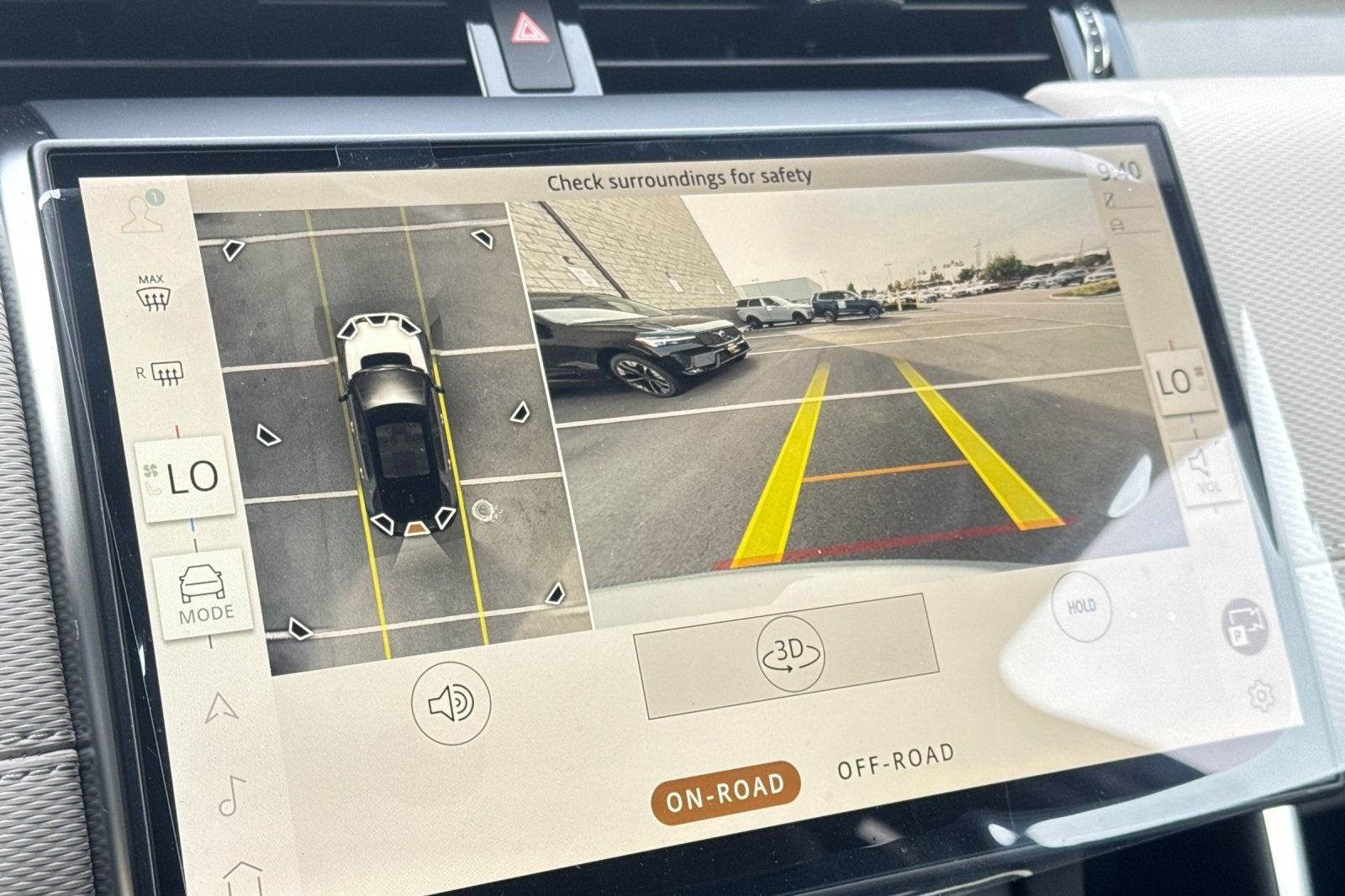 2025 Land Rover Discovery Sport SE