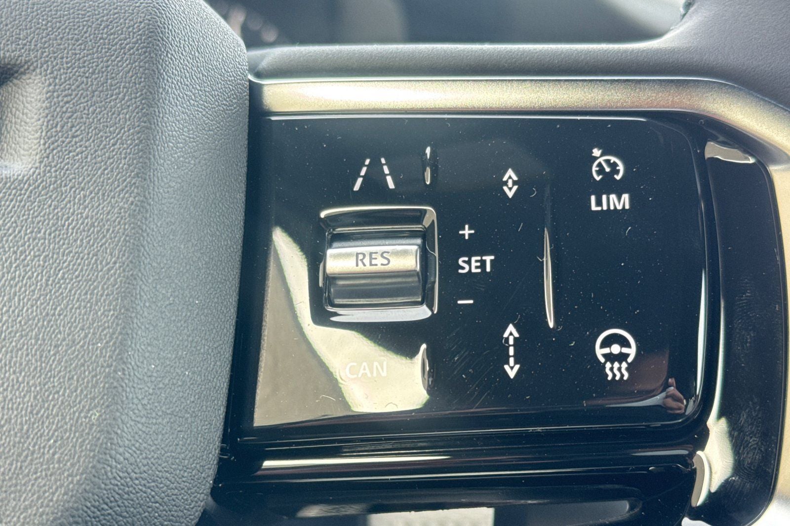 2025 Land Rover Discovery Sport SE