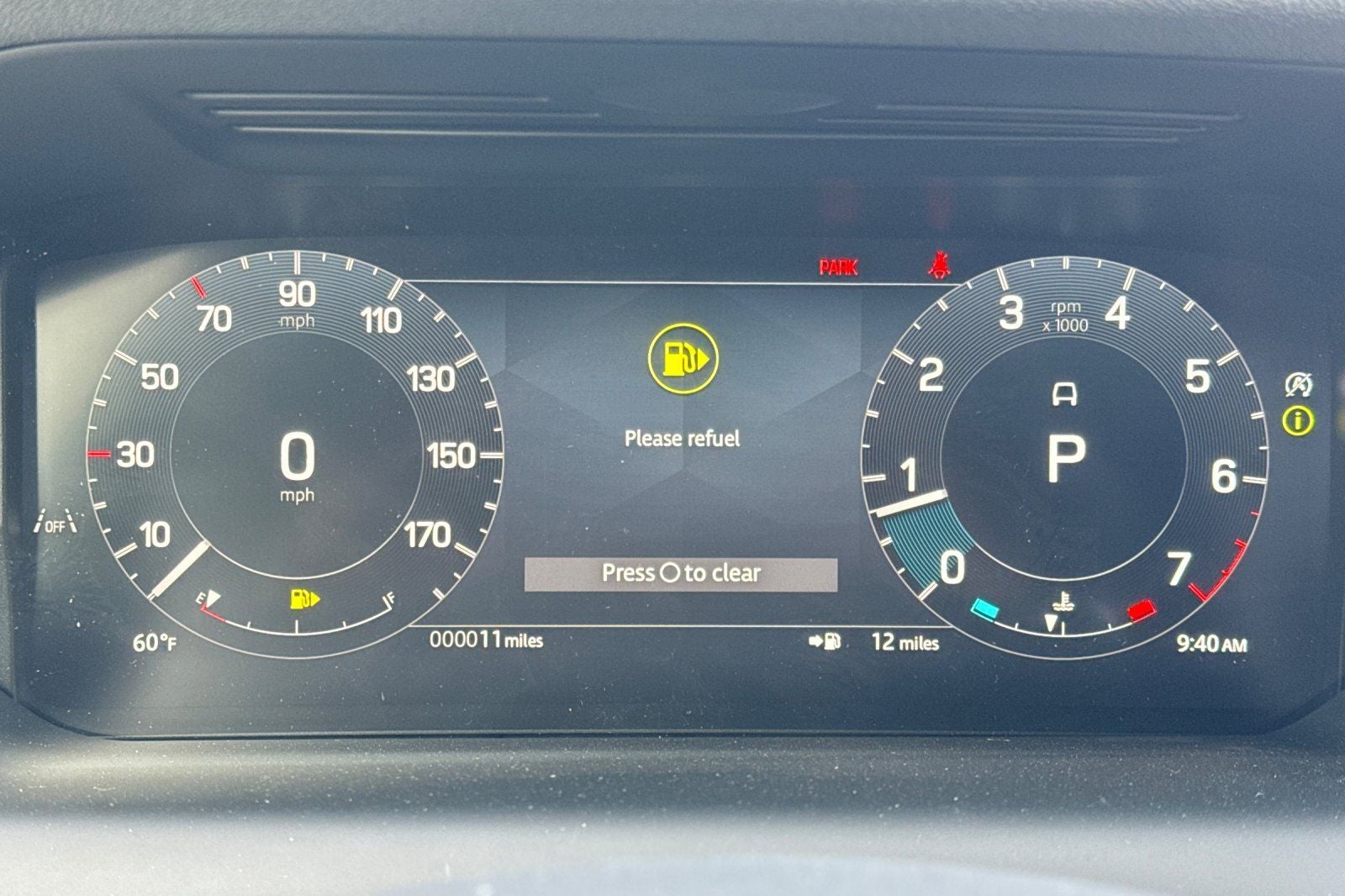 2025 Land Rover Discovery Sport SE