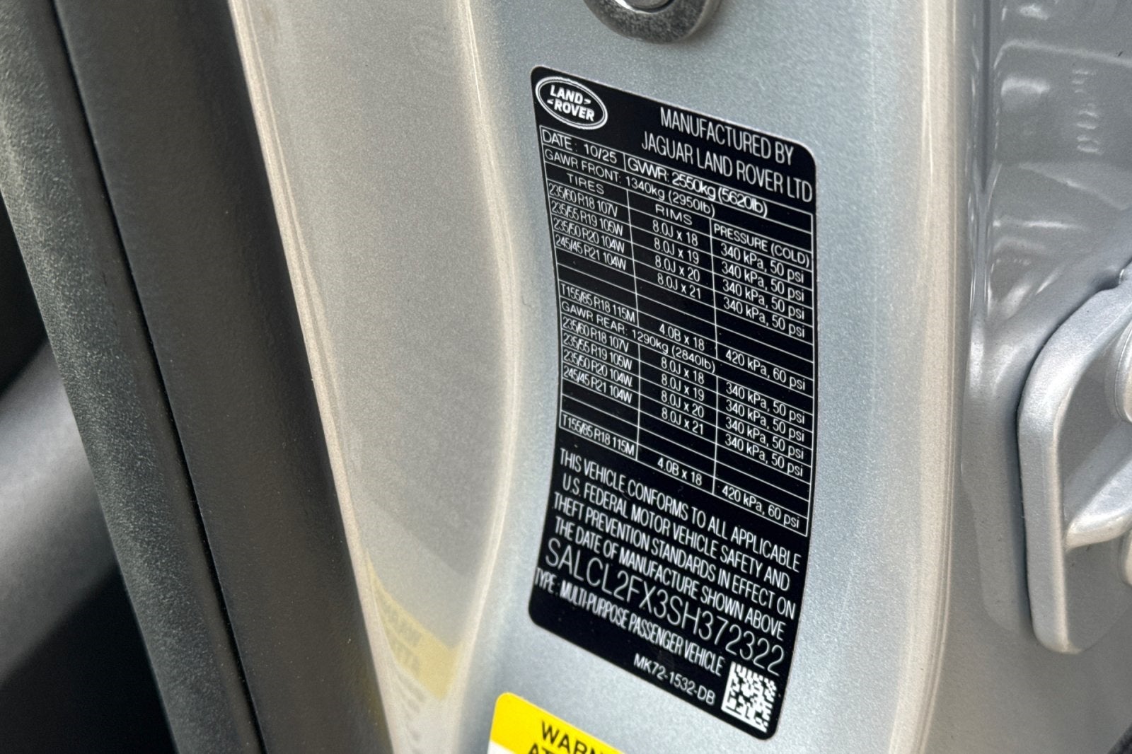 2025 Land Rover Discovery Sport SE