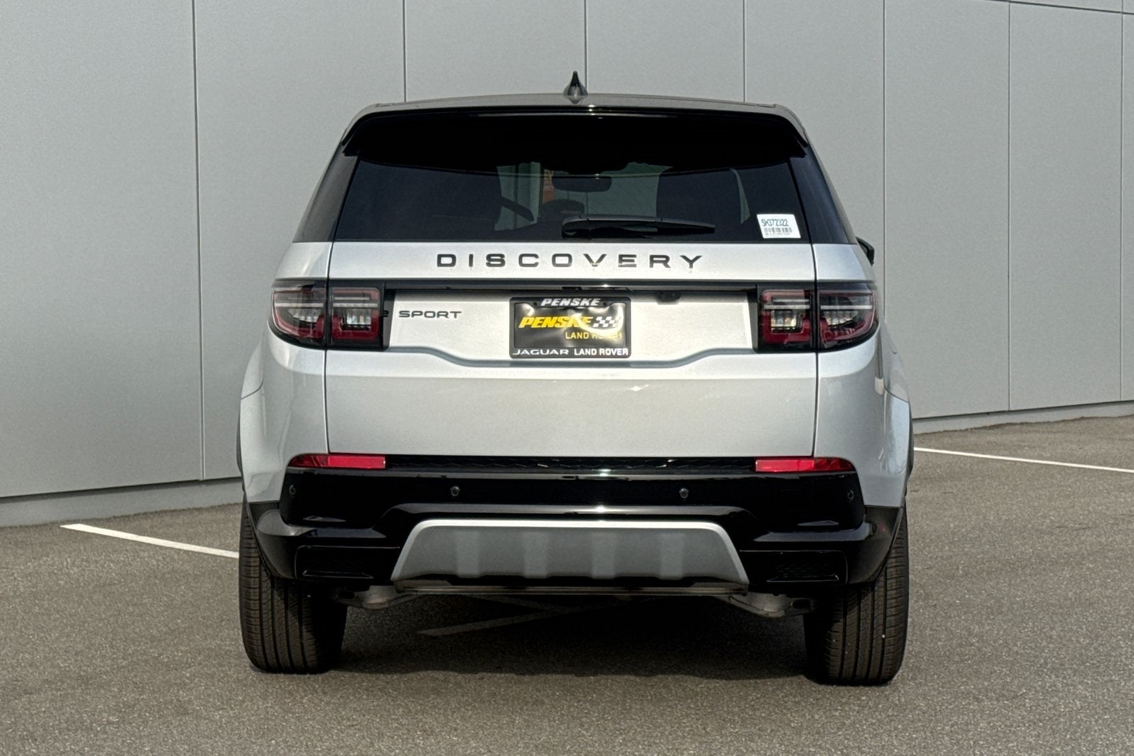 2025 Land Rover Discovery Sport SE