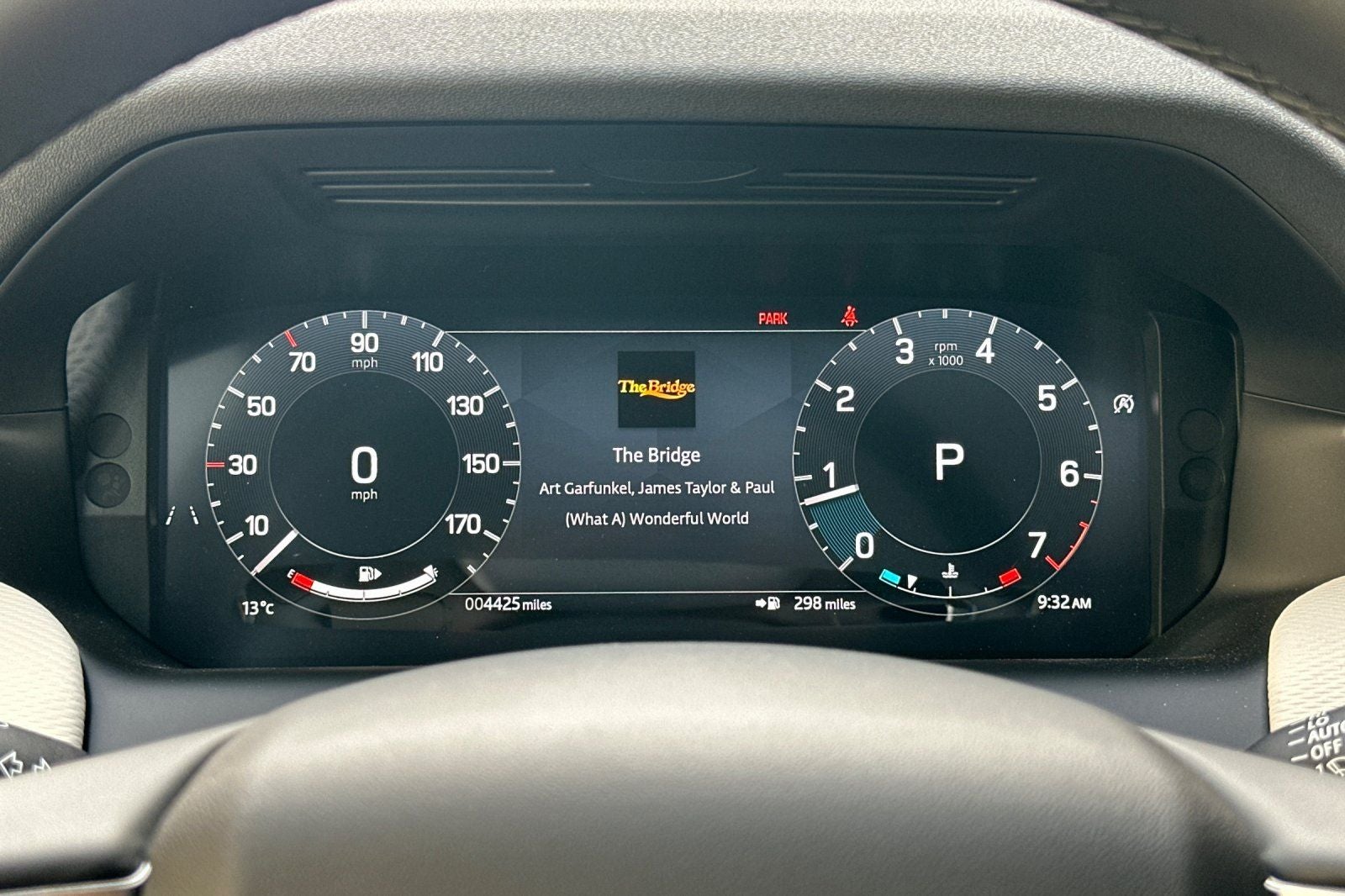 2025 Land Rover Discovery Sport SE