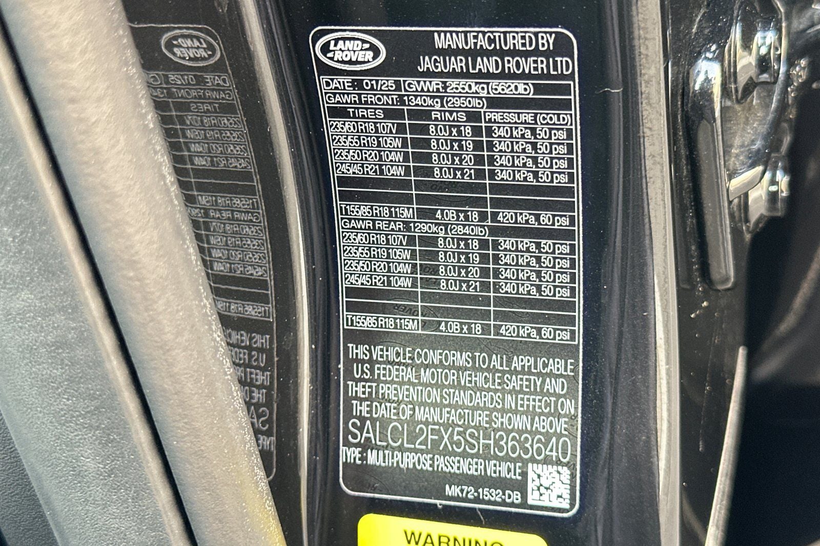 2025 Land Rover Discovery Sport SE