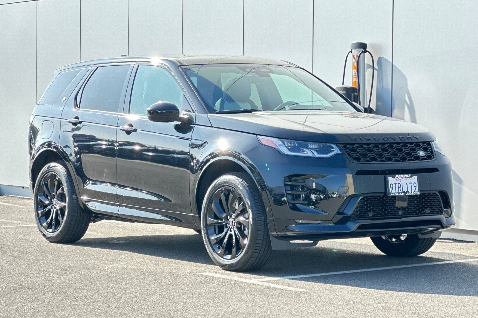 2025 Land Rover Discovery Sport SE
