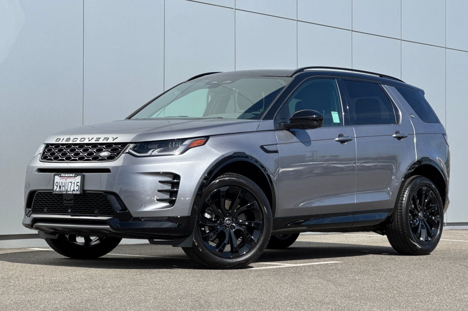 2025 Land Rover Discovery Sport SE