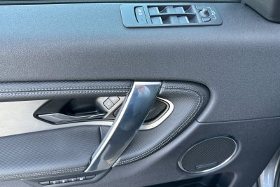 2025 Land Rover Discovery Sport SE