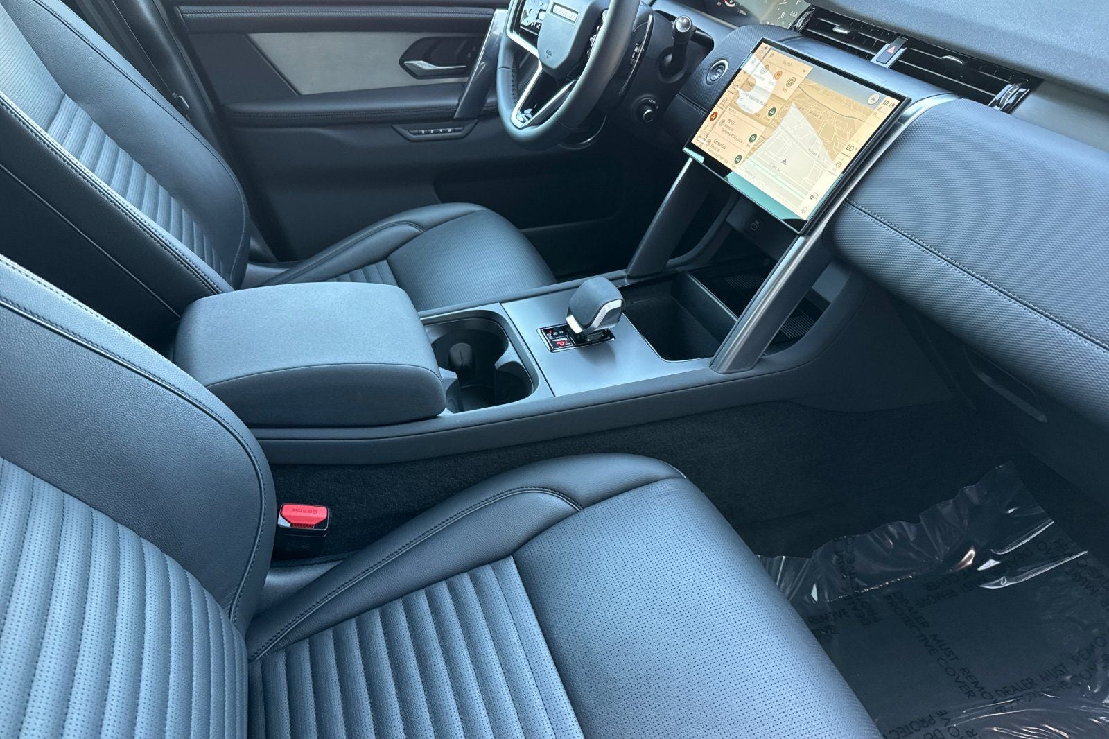 2025 Land Rover Discovery Sport SE