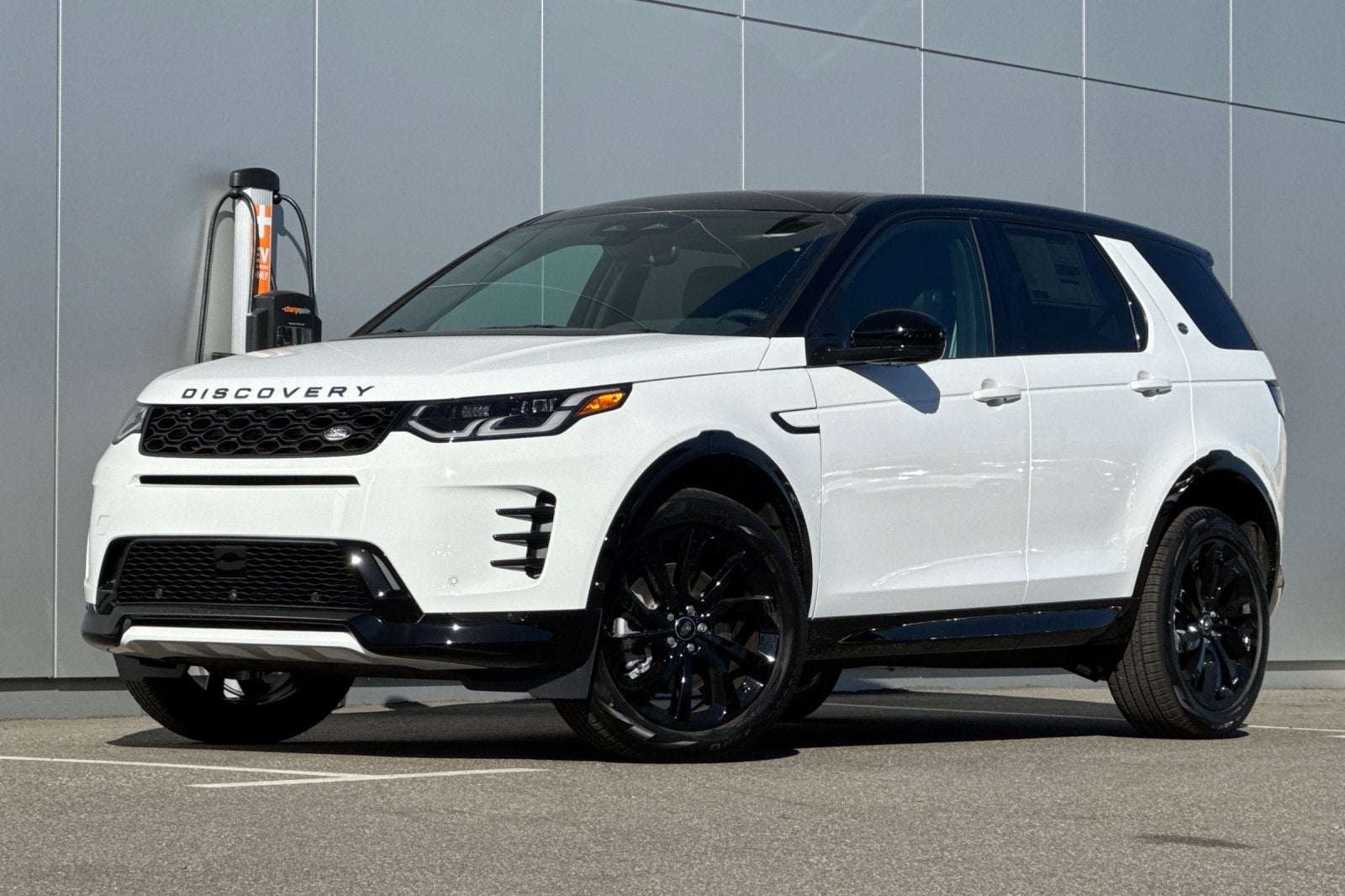 2025 Land Rover Discovery Sport SE
