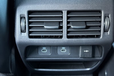 2025 Land Rover Discovery Sport SE