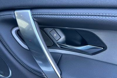 2025 Land Rover Discovery Sport SE