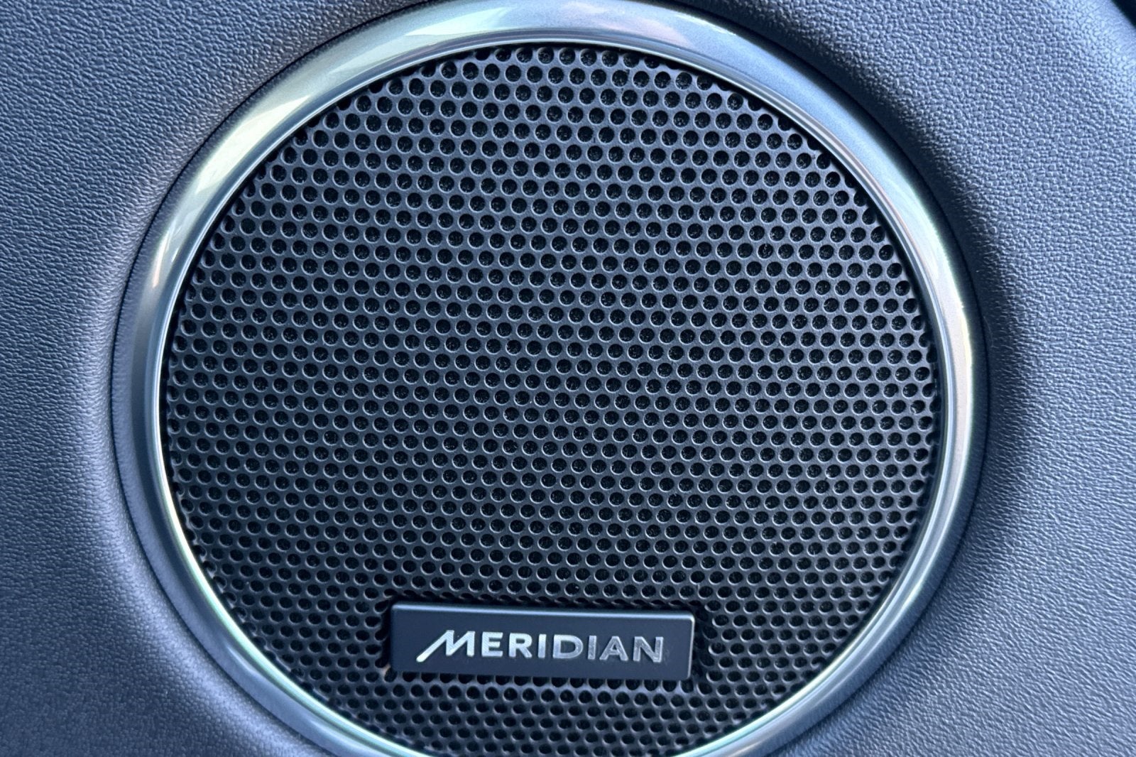 2025 Land Rover Discovery Sport SE