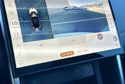 2025 Land Rover Discovery Sport SE