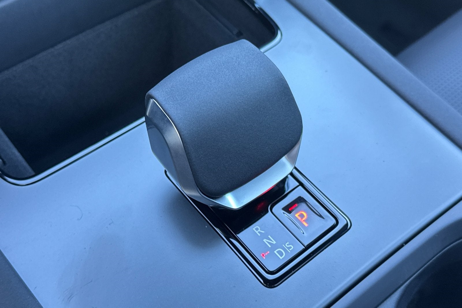 2025 Land Rover Discovery Sport SE