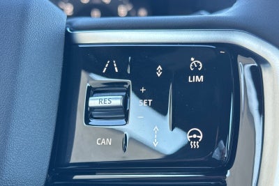 2025 Land Rover Discovery Sport SE