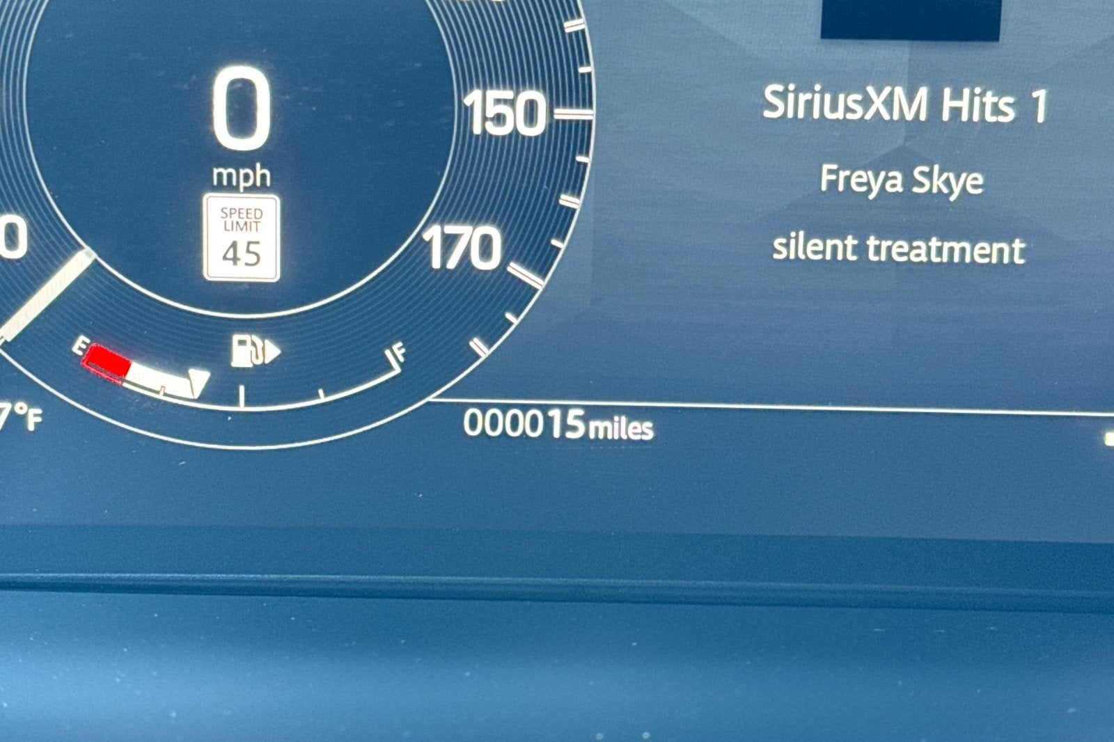 2025 Land Rover Discovery Sport SE