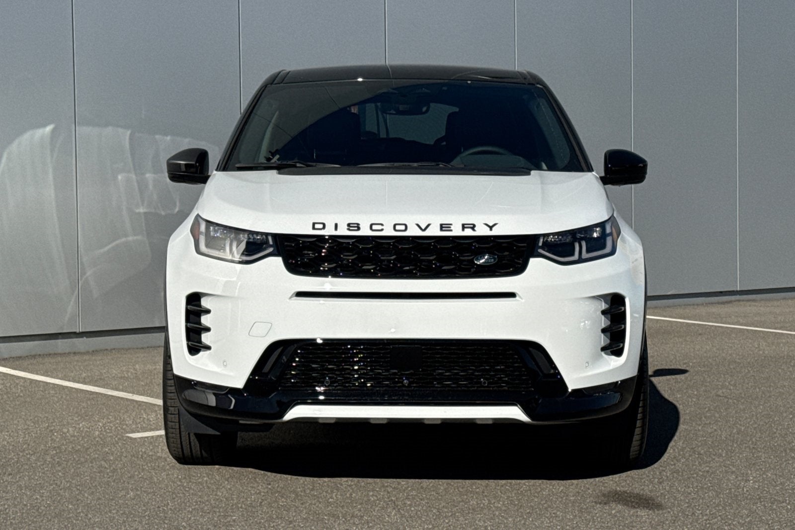 2025 Land Rover Discovery Sport SE
