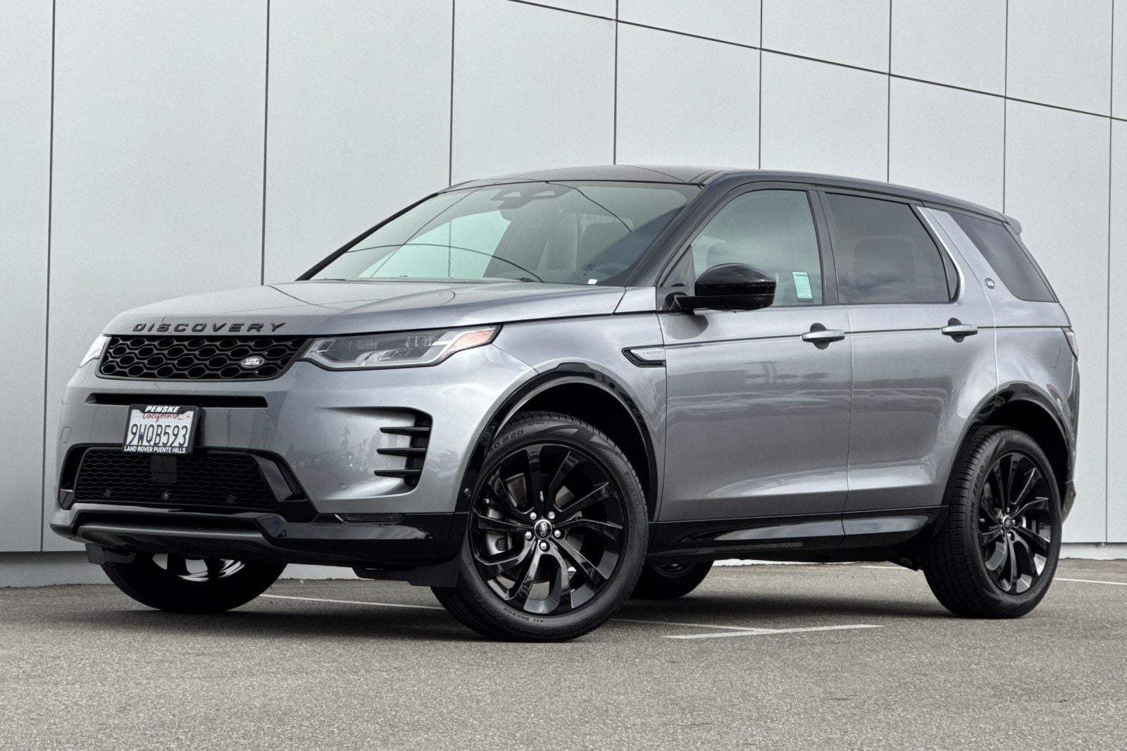 2025 Land Rover Discovery Sport SE