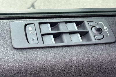 2025 Land Rover Discovery Sport SE