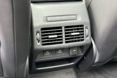 2025 Land Rover Discovery Sport SE