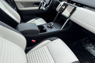 2025 Land Rover Discovery Sport SE