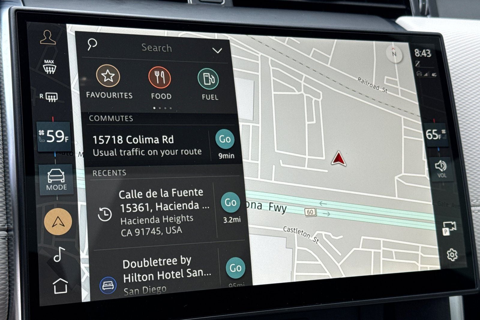 2025 Land Rover Discovery Sport SE