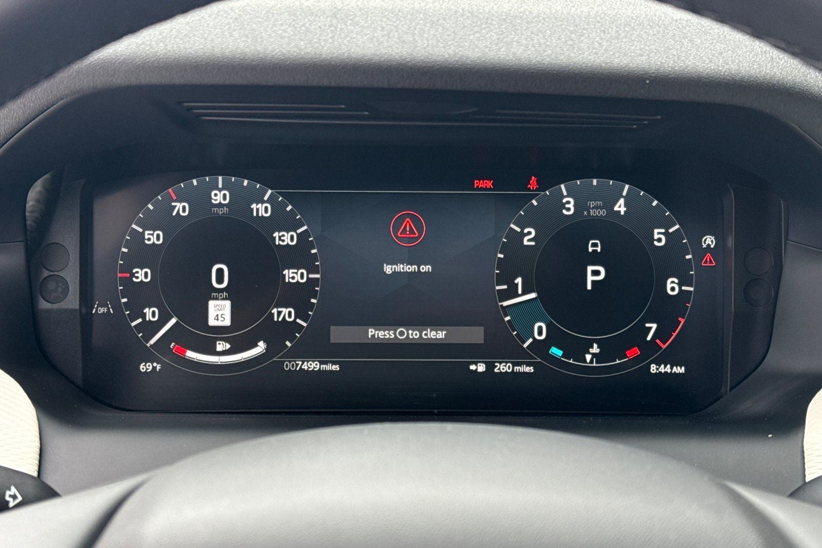 2025 Land Rover Discovery Sport SE